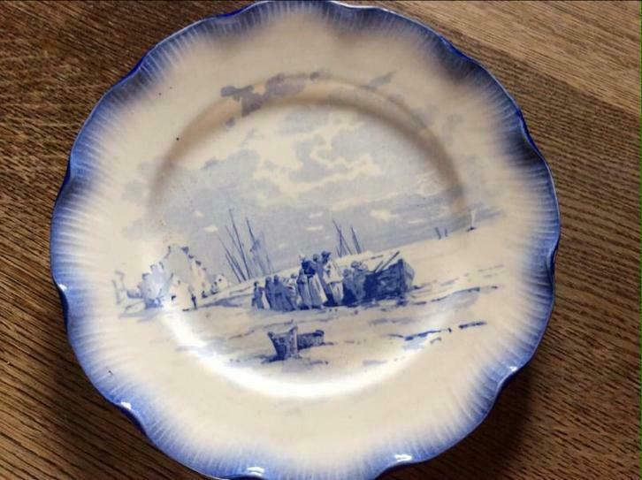 Assiette en porcelaine, Antiquités & Art, Enlèvement ou Envoi