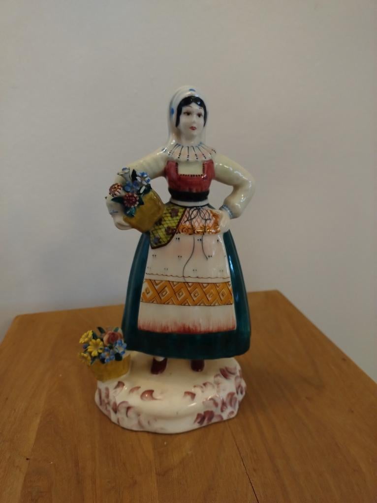 Figurine en porcelaine italienne peinte à la main, Collections, Enlèvement ou Envoi, Utilisé