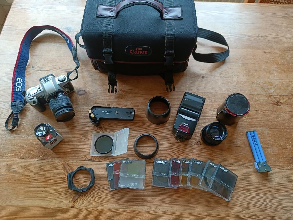 Canon eos 500n analoog reflex camera, Audio, Tv en Foto, Ophalen, Zo goed als nieuw, Canon