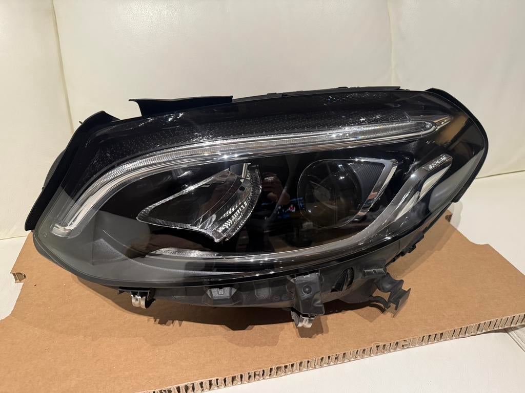 Phare Mercedes B W246 A2469066901, Autos : Pièces & Accessoires, Enlèvement, Utilisé, Mercedes-Benz