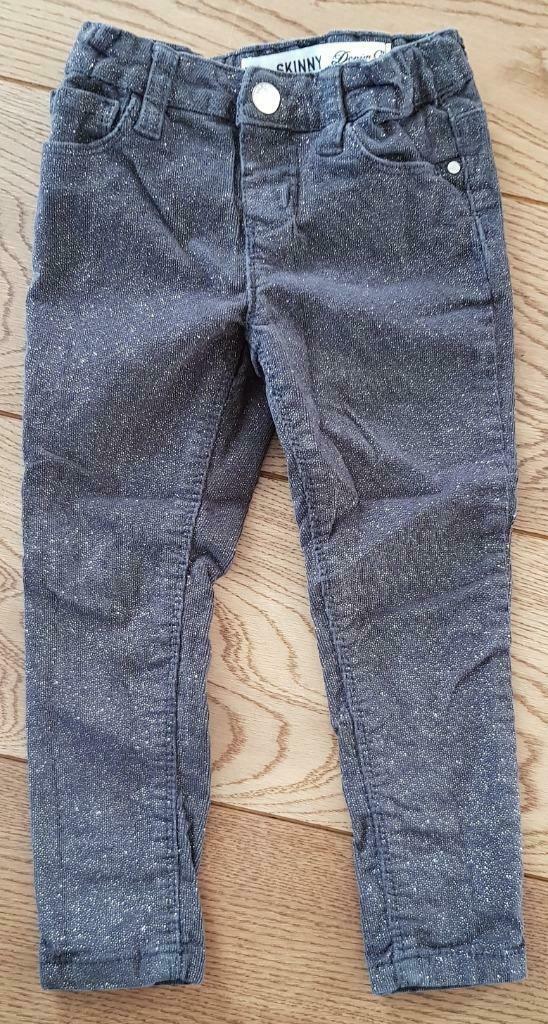 Grijze broek Primark 104, Pantalon, Enlèvement ou Envoi, Utilisé, Primark