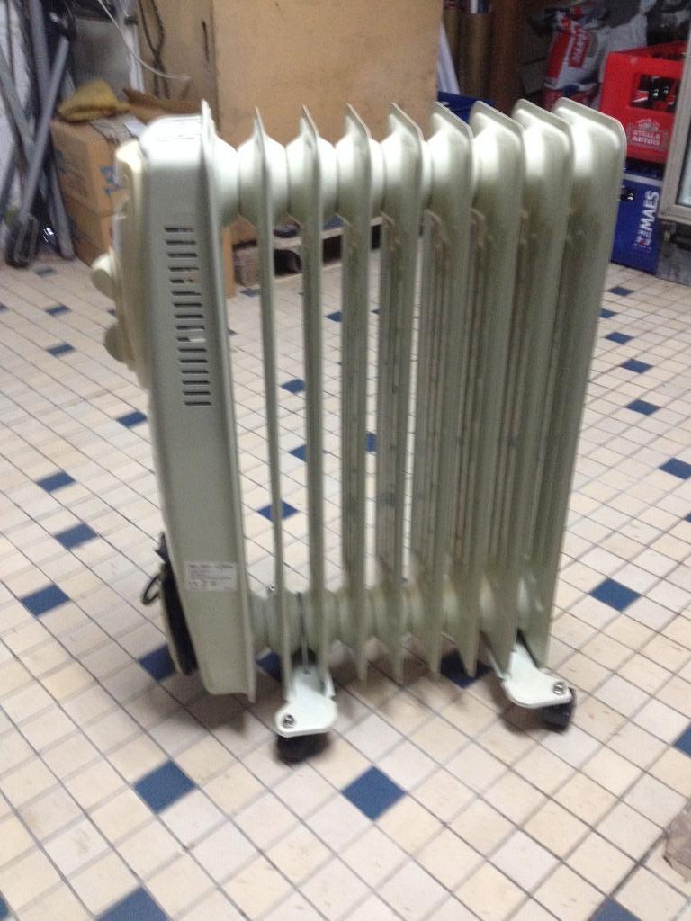radiateur électrique à bain d'huile, Doe-het-zelf en Bouw, Verwarming en Radiatoren, Ophalen, 30 tot 80 cm, Gebruikt, Radiator