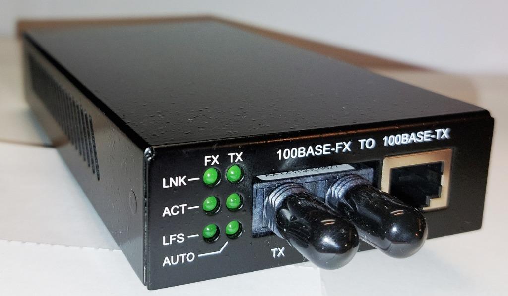 ETHERNET-CONVERTER 5VDC 1A CANARY CFT-2062-D, Telecommunicatie, Zenders en Ontvangers, Nieuw, Zender en Ontvanger, Ophalen of Verzenden