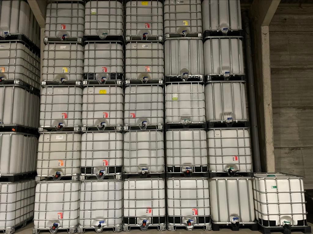 Cuve citerne cubi IBC 1000l compléte (avec cage et palette), 150 litres ou plus, Enlèvement ou Envoi, Synthétique, Utilisé