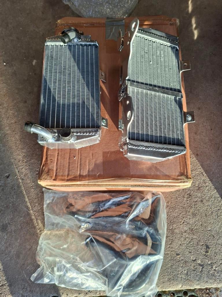 Radiateur Kawasaki KX 250 1986, Motos, Enlèvement ou Envoi