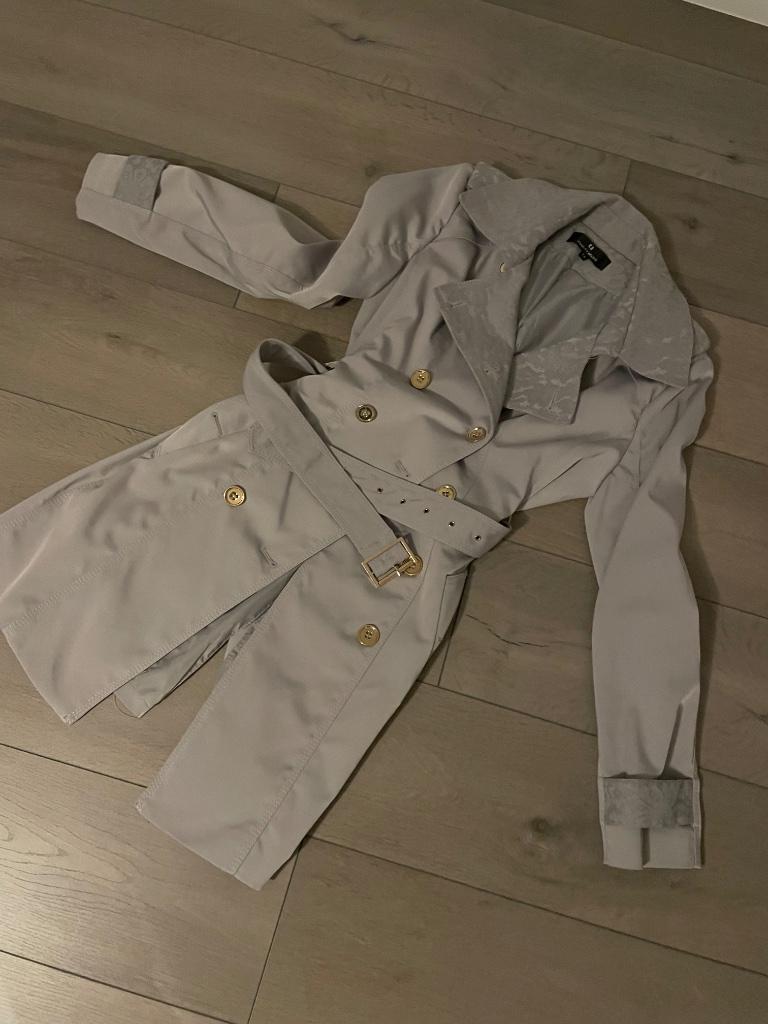Heel veel kleding die weg gaat, Ophalen