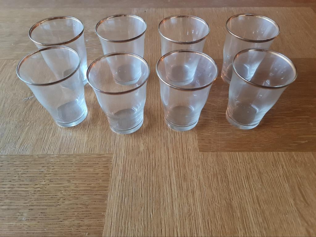 8 glazen :  borrelglazen / shotglazen met gouden boordje, Enlèvement ou Envoi