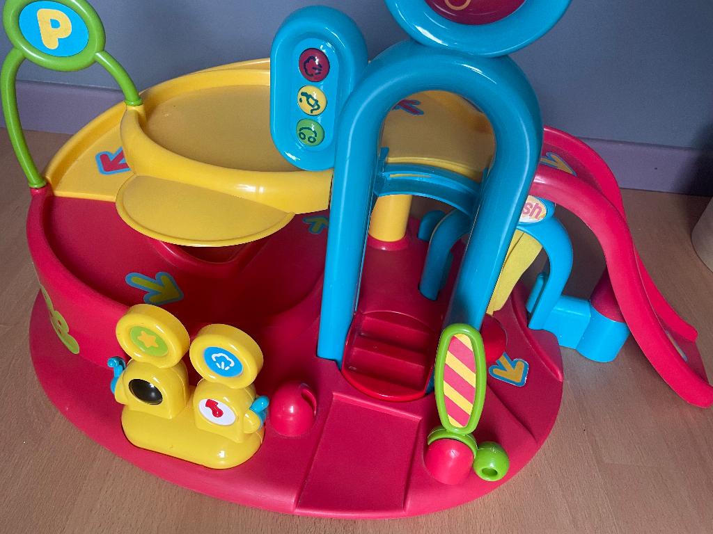 garage enfant p’tit bolide, Enfants & Bébés, Jouets | Vtech, Enlèvement, Comme neuf, 2 à 4 ans