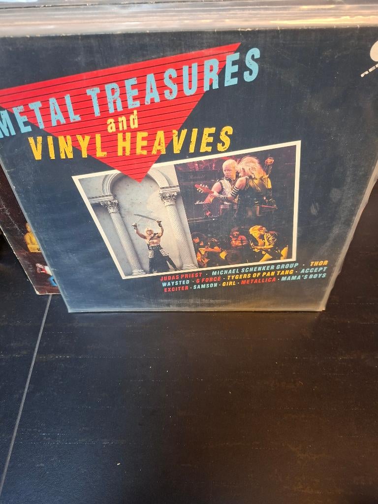 lp - various - metal treasures and vinyl heavies - bak 4, Cd's en Dvd's, Ophalen of Verzenden, Gebruikt