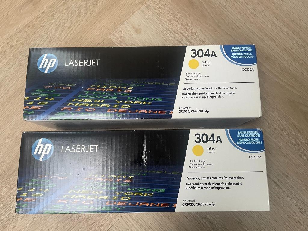 2 nieuwe toners HP CC532A (HP304A) yellow HP CP2025-CM2320mf, Enlèvement ou Envoi, Neuf, Toner, HP ORIGINAL