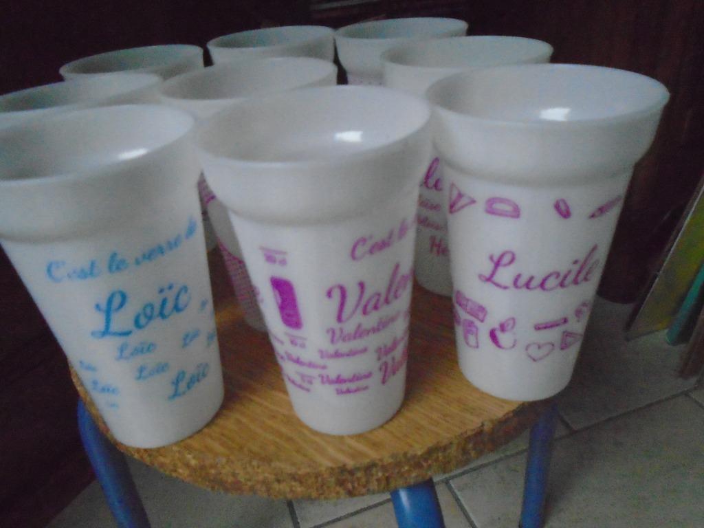 9  GOBELETS"IDECALE" EN PLASTIC AVEC NOM+MINNIE DISNEY, Enlèvement ou Envoi, Utilisé, Autres types, Autres matériaux