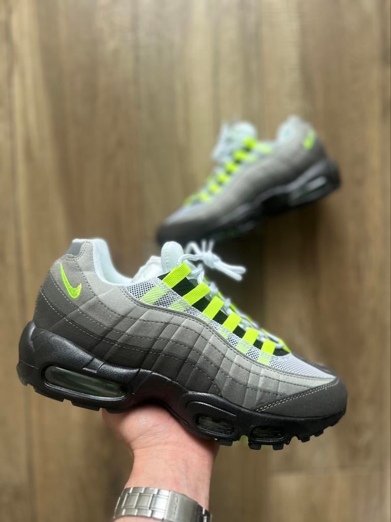 Nike Air Max 95 ou Neon 44, Enlèvement ou Envoi, Neuf