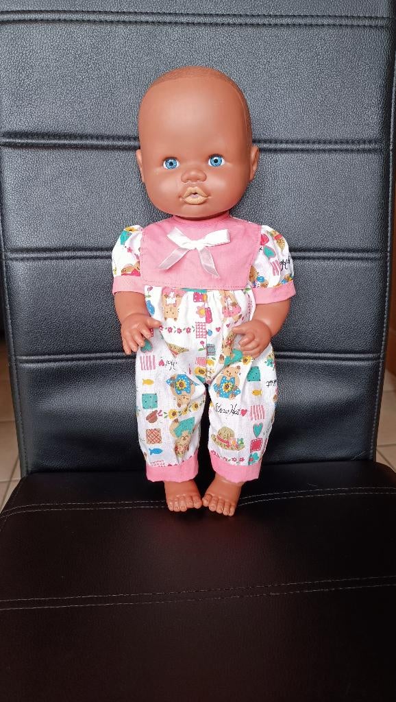 38 cm harde donkere Famosa baby. 🤩, Ophalen of Verzenden, Zo goed als nieuw, Overige typen