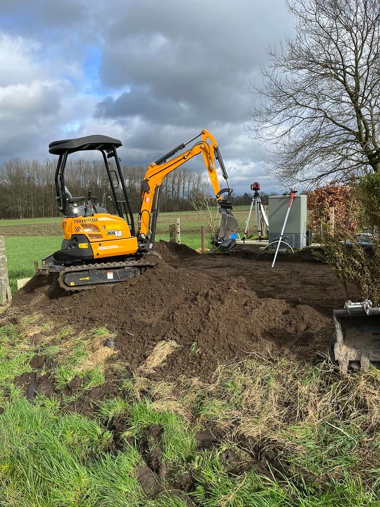 Kleine grondwerken, klepelmaaiwerken,tuinaanleg en onderhoud, Diensten en Vakmensen, Tuinmannen en Stratenmakers, Tuin- of Vijveraanleg