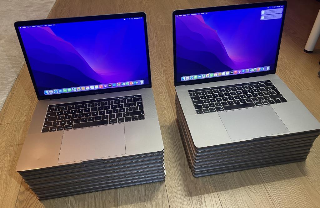 Macbook Pro 15 - TouchBar 256 Go SSD, Informatique & Logiciels, Apple Macbooks, Comme neuf, MacBook Pro, 16 GB, Enlèvement