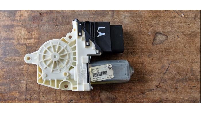Moteur de vitre portière d'un Volkswagen Golf, Enlèvement ou Envoi, 3 mois de garantie, Utilisé, Volkswagen