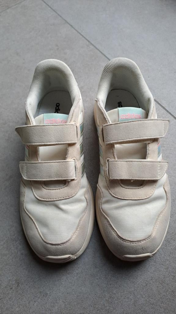 Sportschoenen Adidas meisje maat 35, Ophalen, Meisje