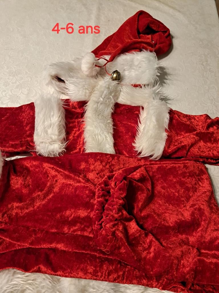 Déguisement père Noël enfant 4-6 ans, Enfants & Bébés, Enlèvement