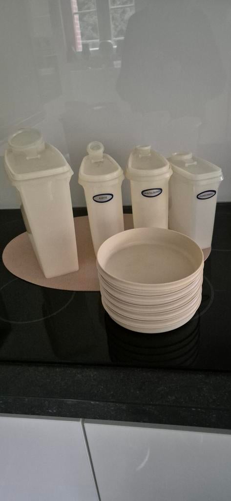 Retro/Vintage Tupperware voorraadbussen en schotels, Huis en Inrichting, Keuken | Tupperware, Ophalen of Verzenden, Zo goed als nieuw