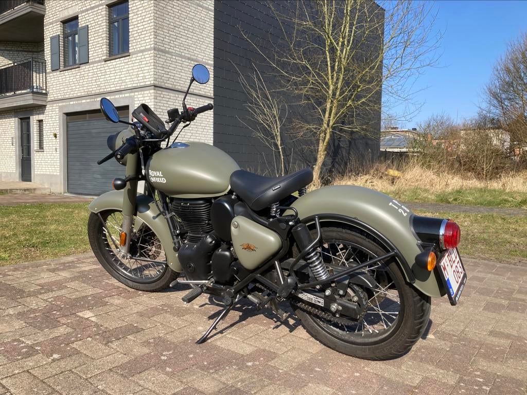 Royal Enfield Meteor retro, 349 cm³, Tourisme, 2 cylindres, Particulier