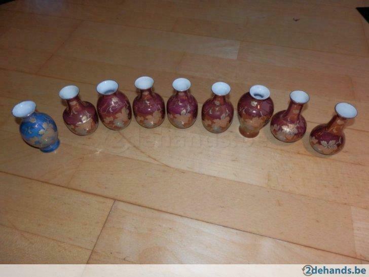 9 chinese vaasjes, Nieuw