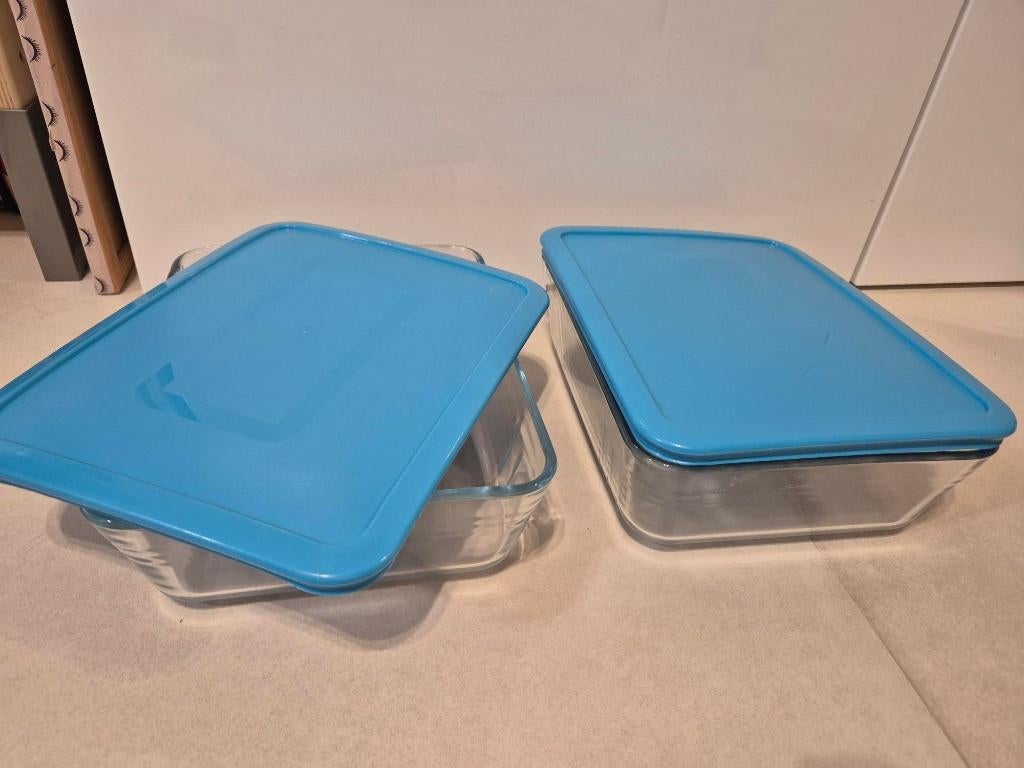 2 plats Pyrex 2,6L avec couvercle, Enlèvement ou Envoi, Utilisé
