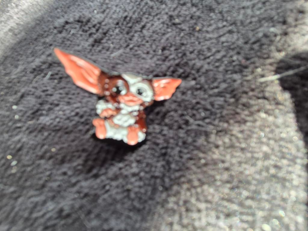 Pin gremlin, Verzenden