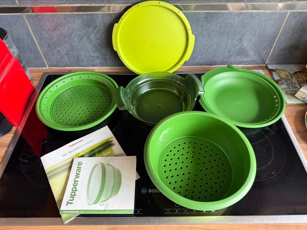NEUF Tupperware MicroGourmet Micro urban family 3l + insert, Enlèvement ou Envoi, Neuf, Vert