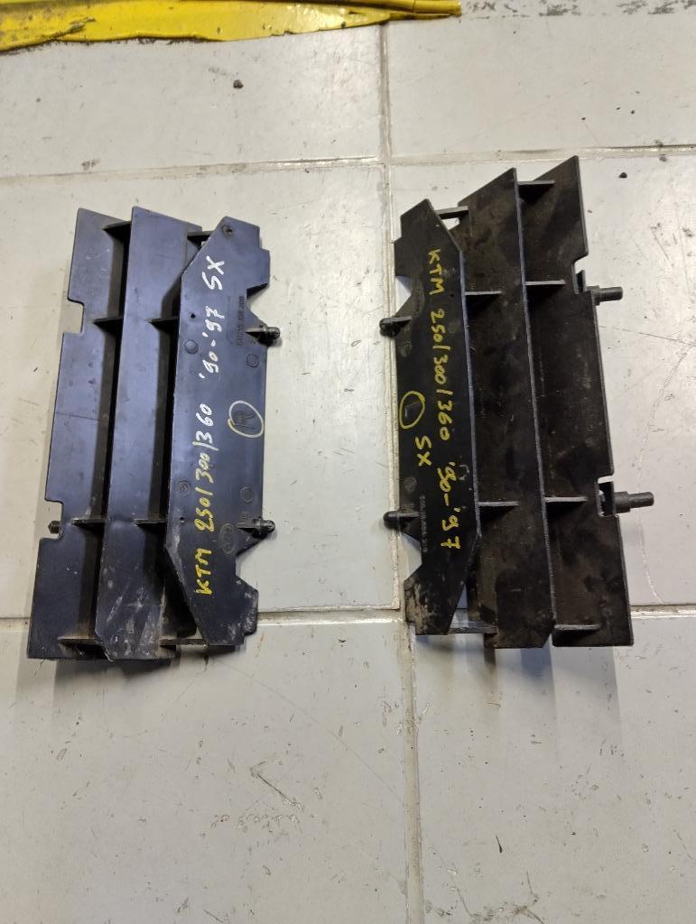 ktm 250/300/360 sx van '90-'97 set radiatorkappen, Motoren, Ophalen of Verzenden, Gebruikt