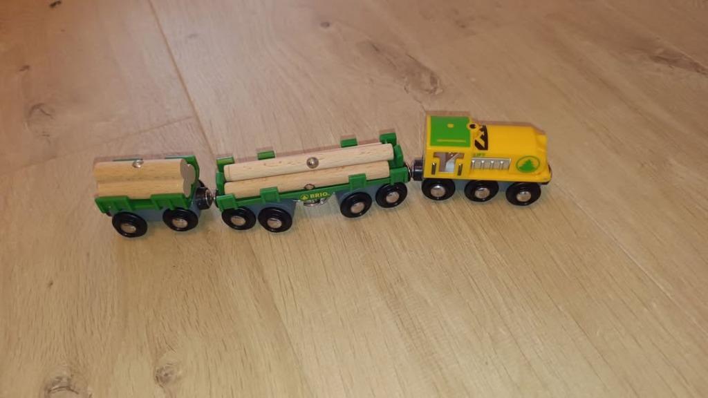BRIO hout transporttrein 33775, Ophalen, Zo goed als nieuw, Rij- of Hobbelspeelgoed