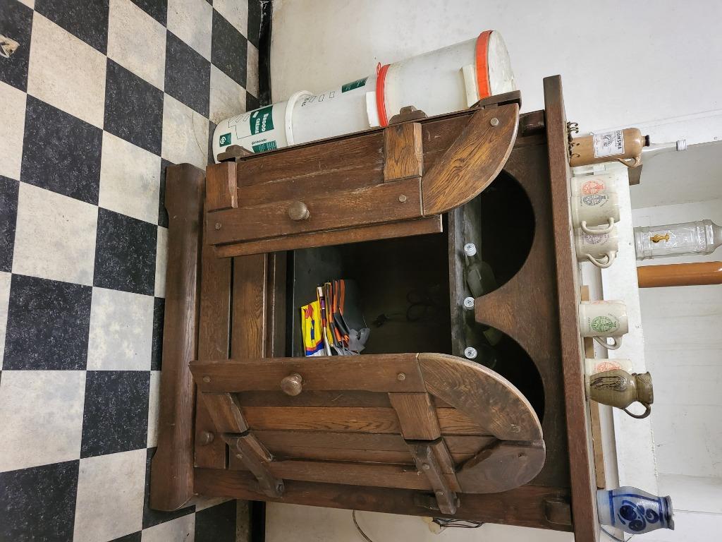 Antik kast, Antiek en Kunst, Antiek | Meubels | Kasten, Ophalen