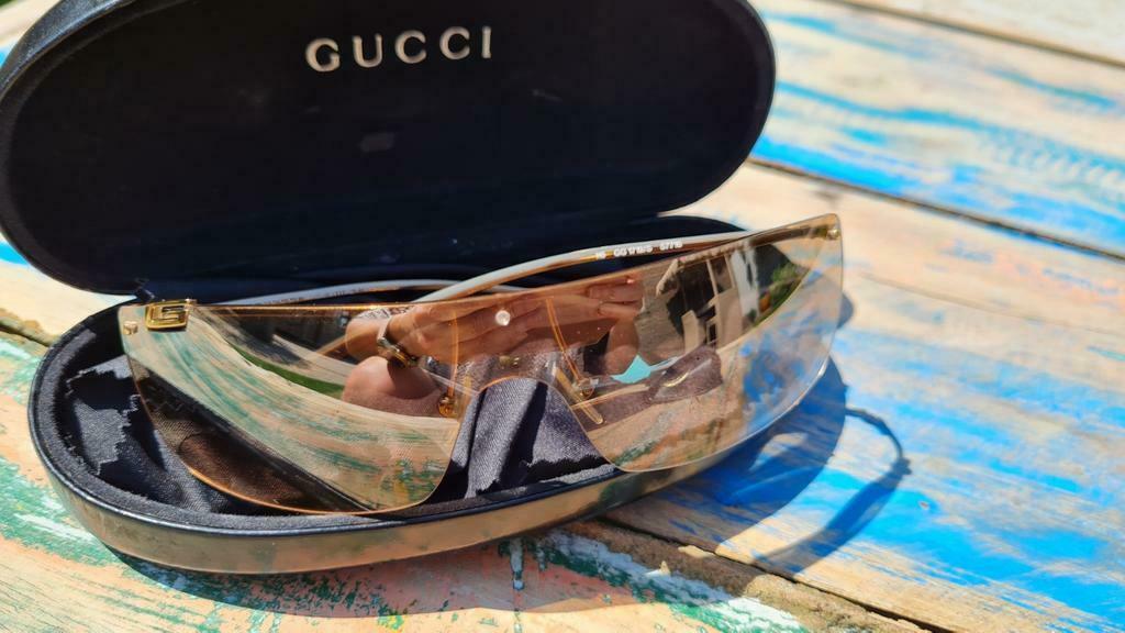 Gucci zonnebril Dames origineel, Ophalen of Verzenden, Zo goed als nieuw, Zonnebril