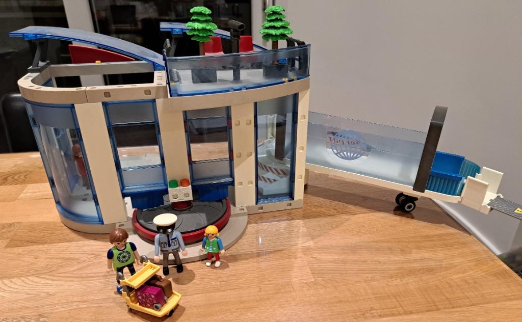 Playmobil Vliegtuig 4310 + luchthaven 4311 + extra sets, Enfants & Bébés, Enlèvement, Comme neuf