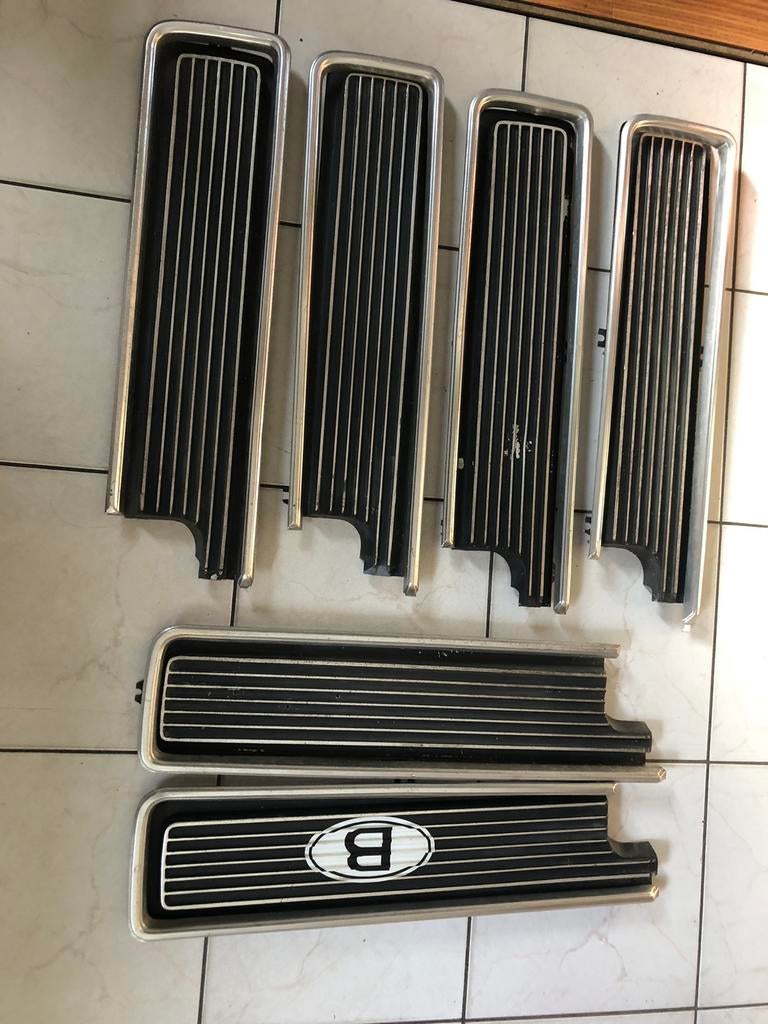 Ford Taunus 17M 20M 26M P7 achtersierstukken, Enlèvement ou Envoi, Arrière, Ford