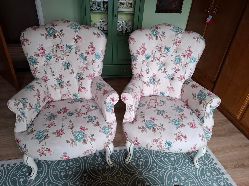 2 sièges en tissu fleuri, Enlèvement