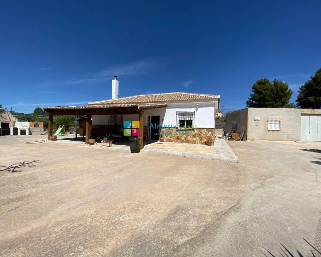 Andalusië.Almeria . Landhuis met 2 slaapkamers, Immo, Spanje, 188 m², Woonhuis, 2 kamers