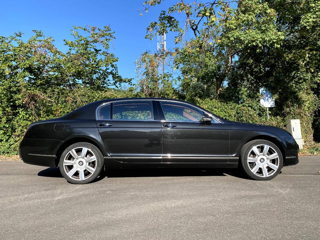 Bentley Continental Flying Spur W12 6.0 Biturbo 559 ch, Auto's, Automaat, Beige, Continental, Zwart