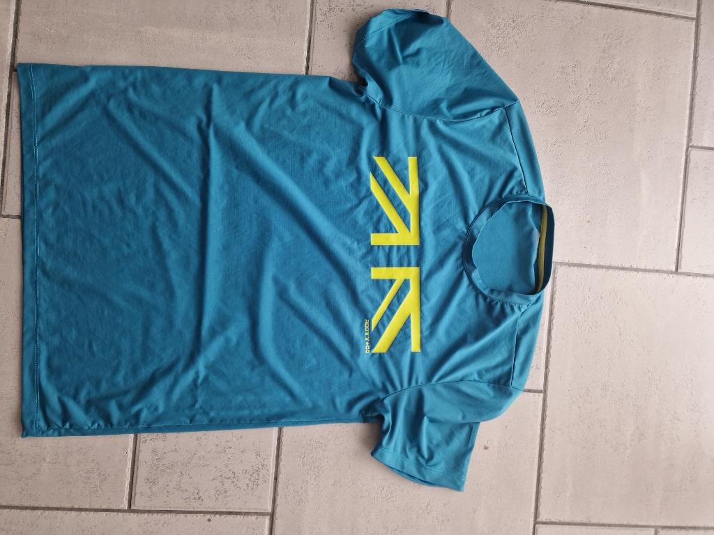 T shirt, Enlèvement ou Envoi
