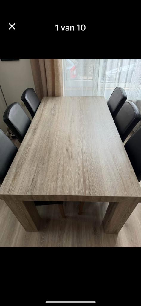 Eettafel met stoelen, Enlèvement