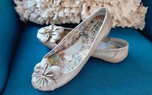 Stijlvolle dames lederen ballerina's maat 39, Ophalen of Verzenden, Nieuw, Ballerina's