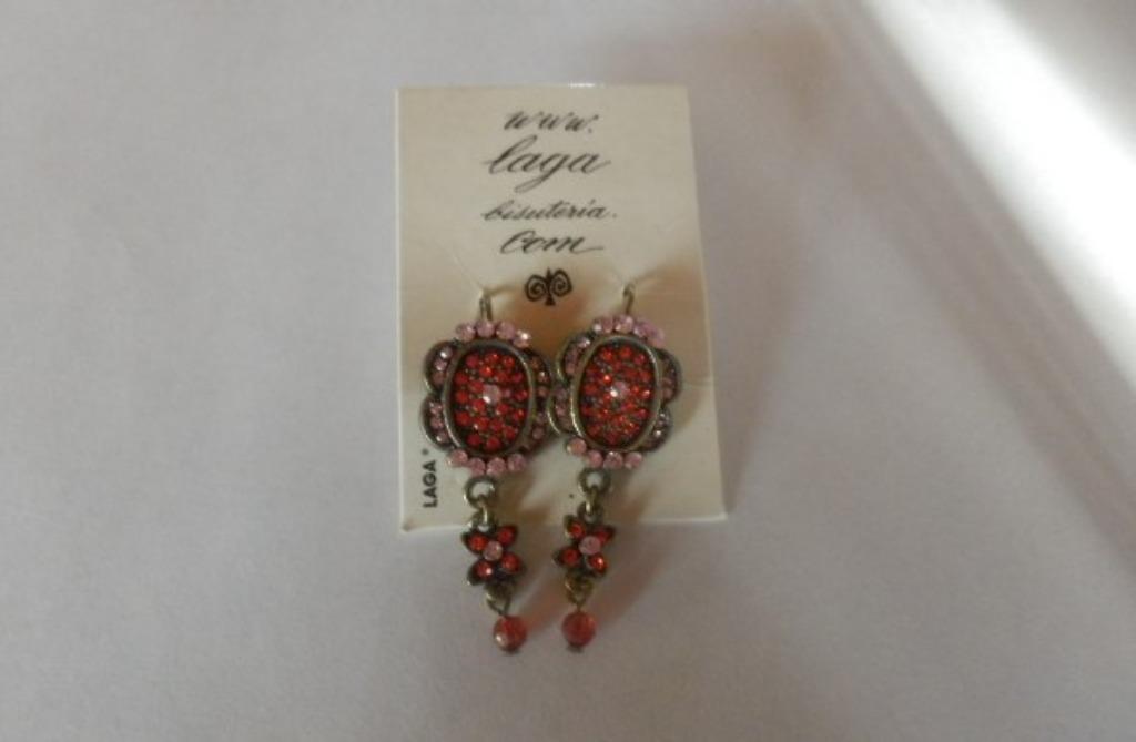 (14)- boucles d'oreilles rouges -neuves - laga -, Handtassen en Accessoires, Oorbellen, Zo goed als nieuw, Knopjes of Stekers