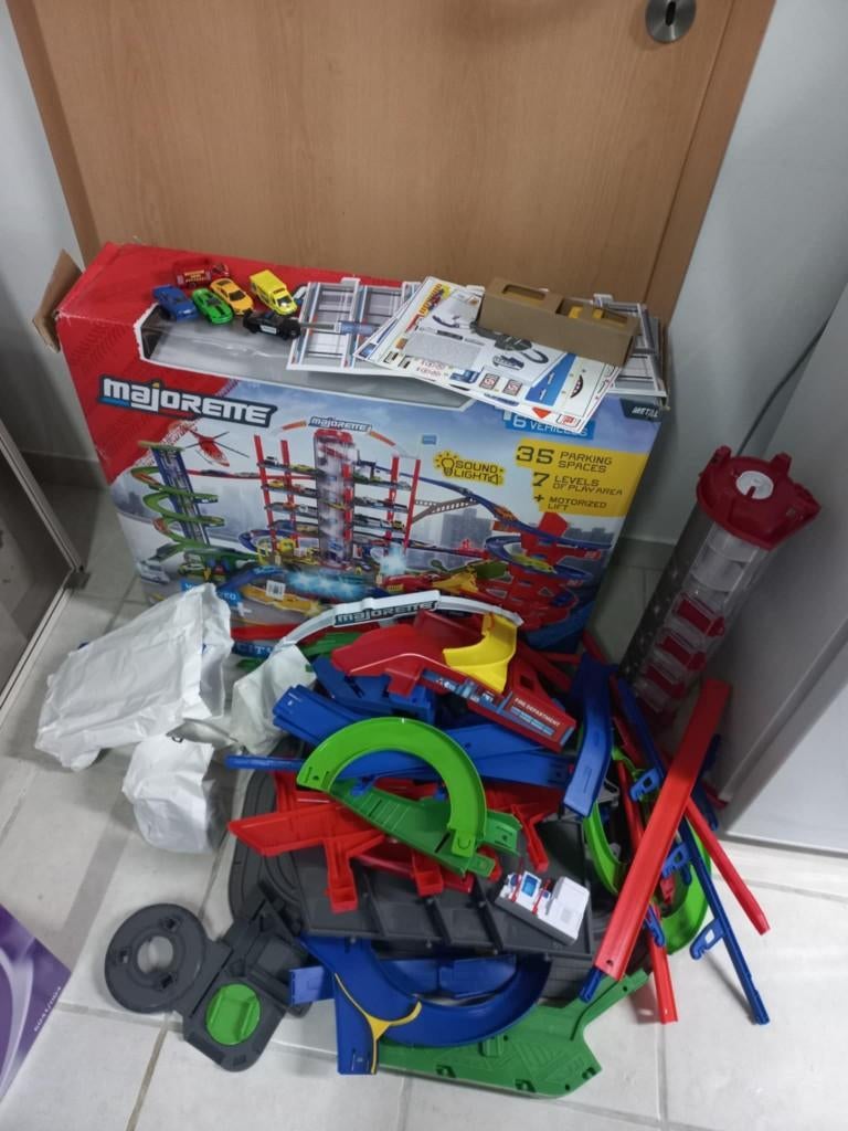 Majorette Super City Garage - GLOEDNIEUW, Kinderen en Baby's, Racebaan, Zelf te bouwen, Nieuw, Handmatig