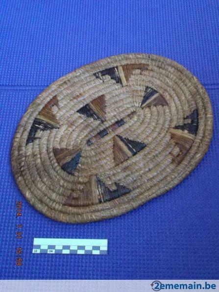 Sous-Plat en Raphia ... Artisanat Tribal Africain 1947, Antiquités & Art