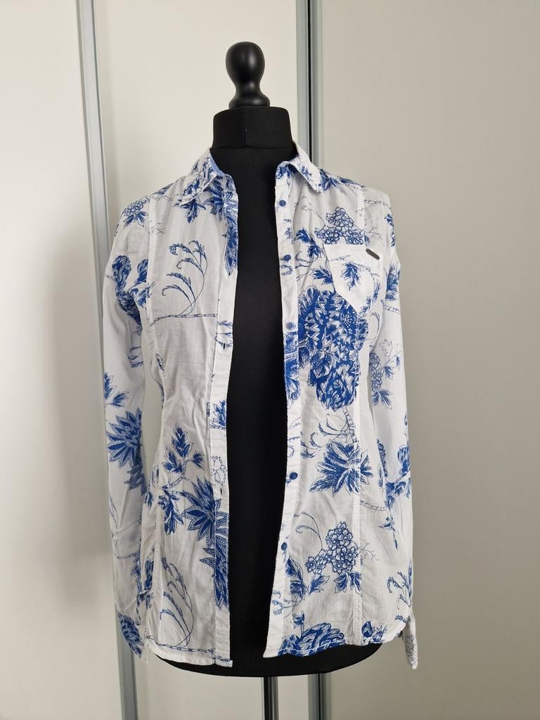 Chemise longues manches, femme, blanche et bleue, Guess, Vêtements | Femmes, Blouses & Tuniques, Neuf, Taille 36 (S), Bleu, Enlèvement ou Envoi