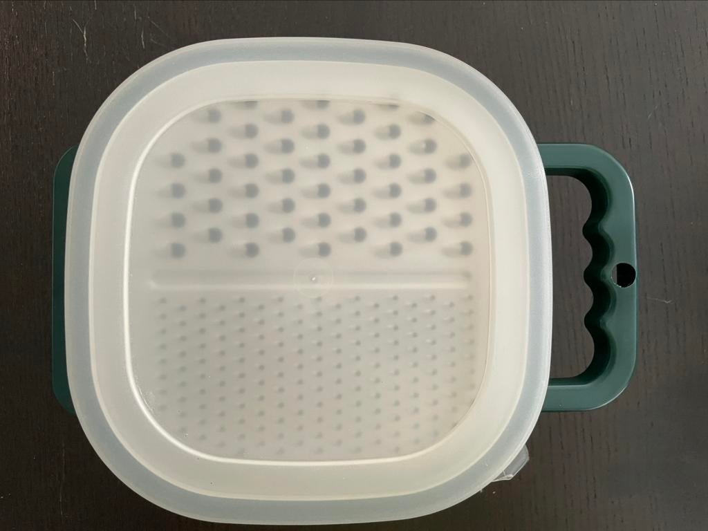 Plastic pot met rasp en deksel, Enlèvement ou Envoi, Comme neuf, Vert, Récipient ou Bol