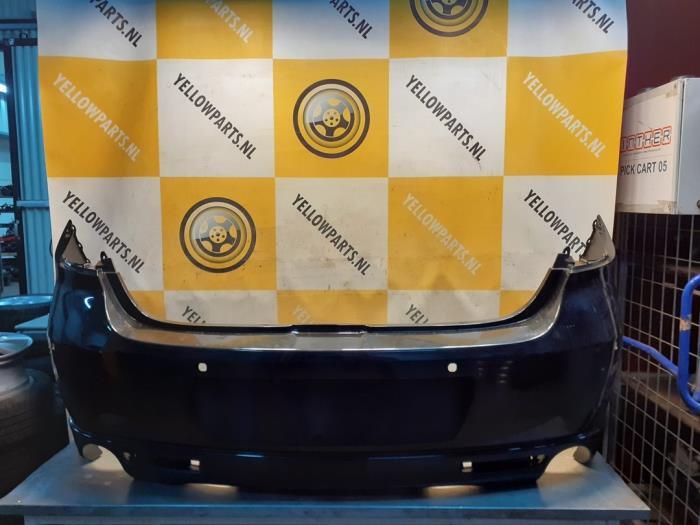 Achterbumper van een Mazda 6., Auto-onderdelen