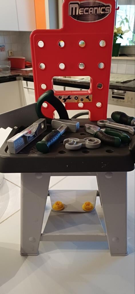 Klein werkbankje voor een stoere werkman, Ophalen