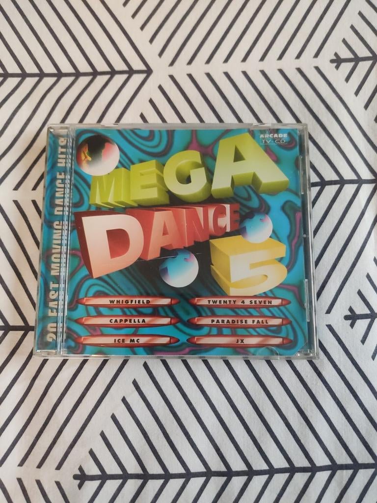Mega dance 5.house,retro ,trance,techno..., Cd's en Dvd's, Ophalen of Verzenden, Zo goed als nieuw