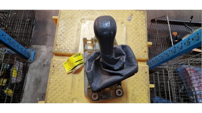 Levier de vitesse d'un Volvo S60, Autos : Pièces & Accessoires, Habitacle & Garnissage, Volvo, Utilisé, 3 mois de garantie, Enlèvement ou Envoi
