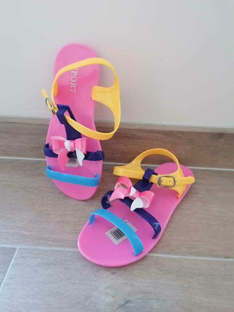 Watersandalen - mt 30-31 - nieuw, Meisje, Overige typen, Nieuw, Ophalen of Verzenden